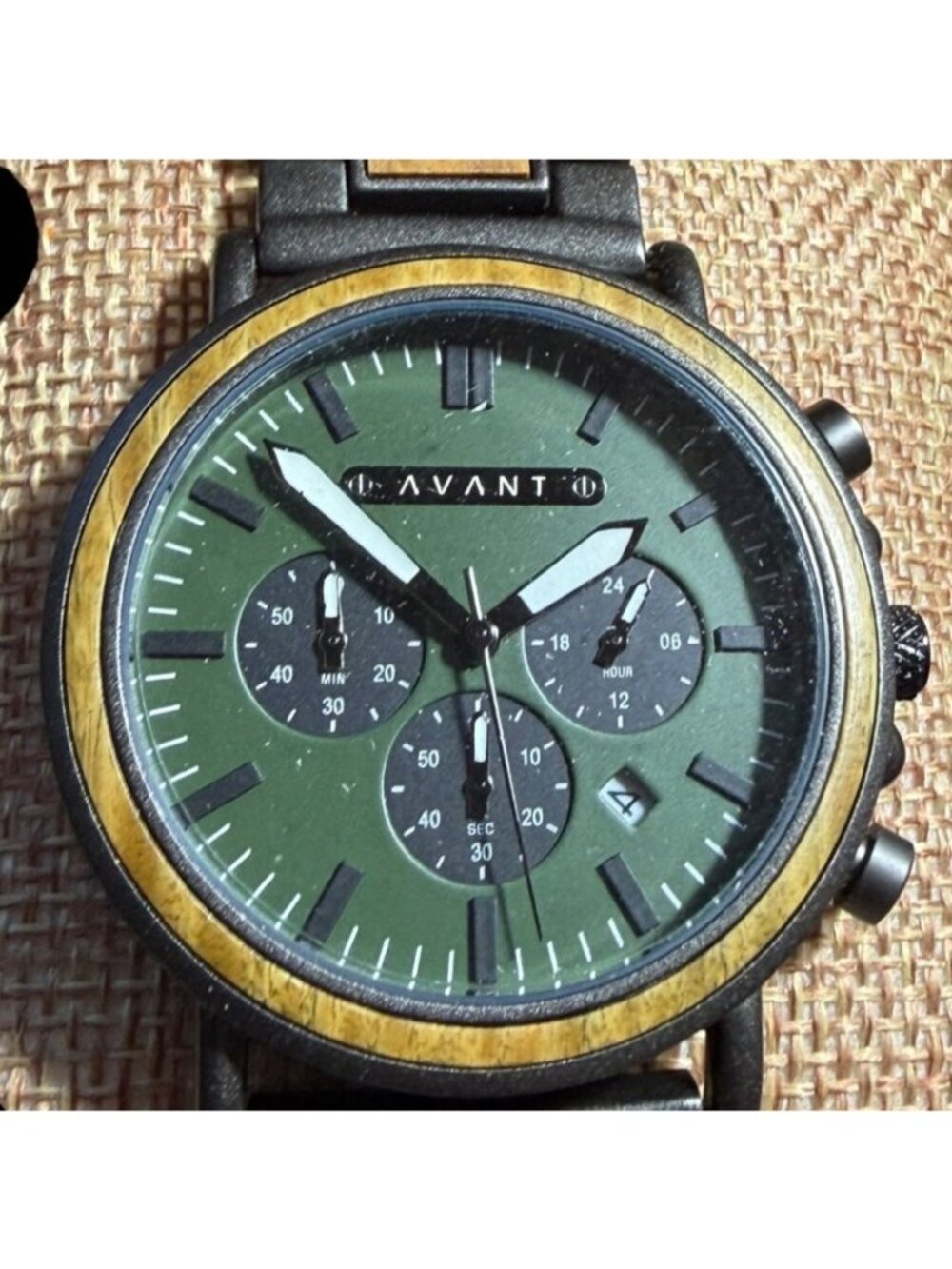 Avant Wood Chronograph Men's Watch Black/Wood Bracelet Green Dial New in Box